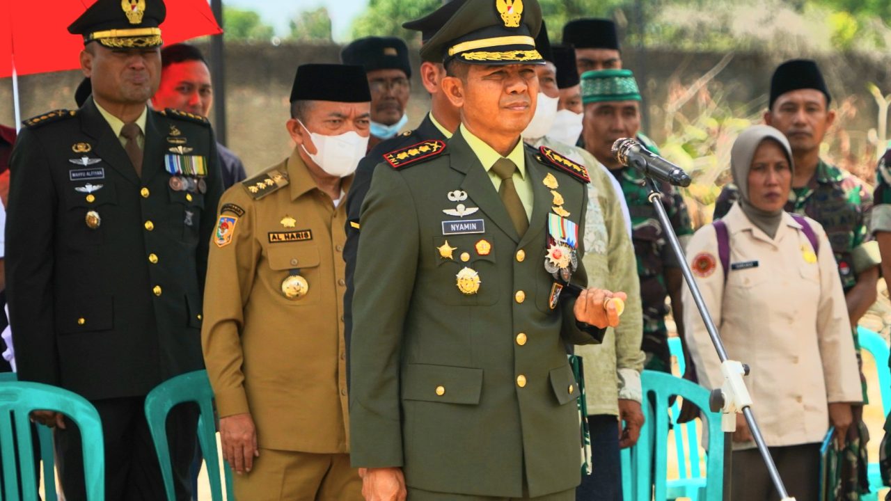 *Danrem 042/Gapu Pimpin Pemakaman militer Almarhum Kolonel Inf (Purn) Sutrisno*