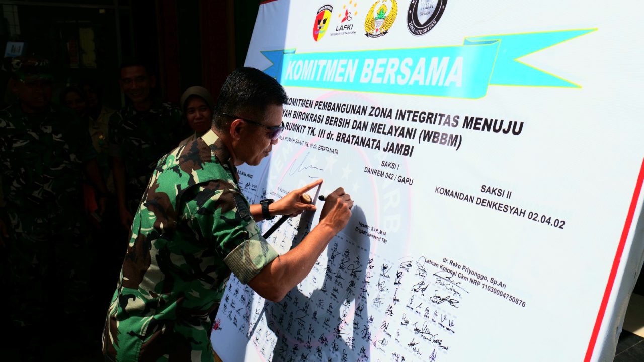 Danrem 042/Gapu Tekankan Tata Kelola Bersih dalam Rapat Dewan Pengawas Rumkit dr. Bratanata Jami*