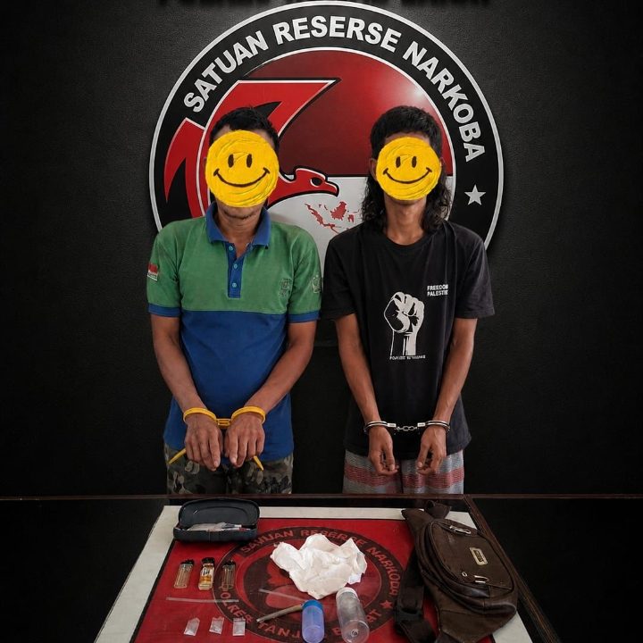 Dari Tungkal Ulu, Dua Tersangka Narkotika Kini dilimpahkan Di Satresnarkoba Polres Tanjab Barat 